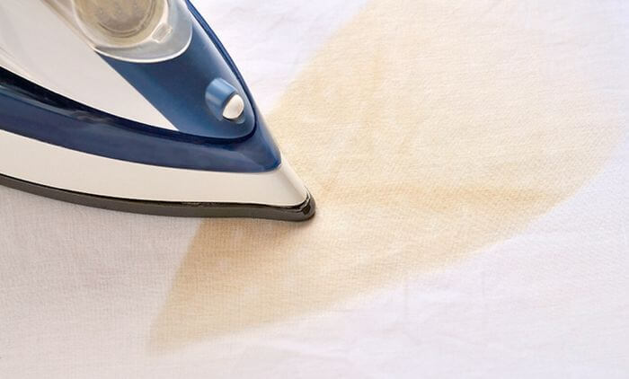 Как убрать след от утюга на одежде надежно и безопасно для ткани, рабочие способы