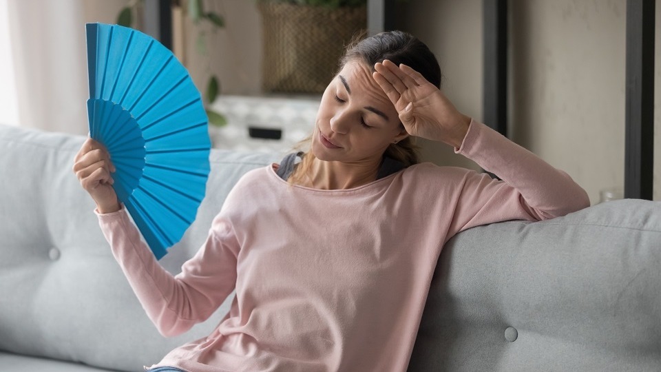 Как уснуть в июльскую жару в квартире без кондиционера, советы от специалиста-сомнолога