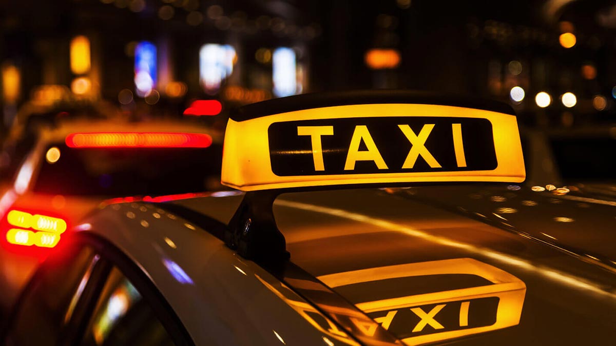 Ранее судимым гражданам РФ запретят работать в такси, как снять или погасить судимость