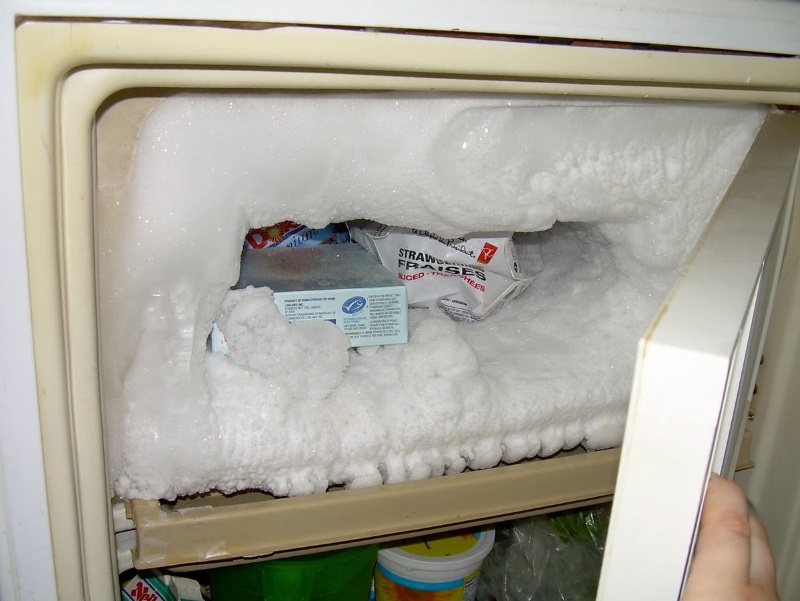Можно ли размораживать морозилку отдельно от холодильника
