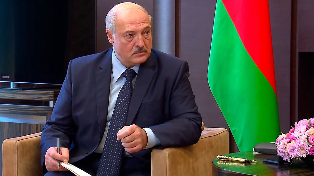 День флага, герба и гимна Белоруссии прошел без Лукашенко: что скрывается за отсутствием президента на мероприятии