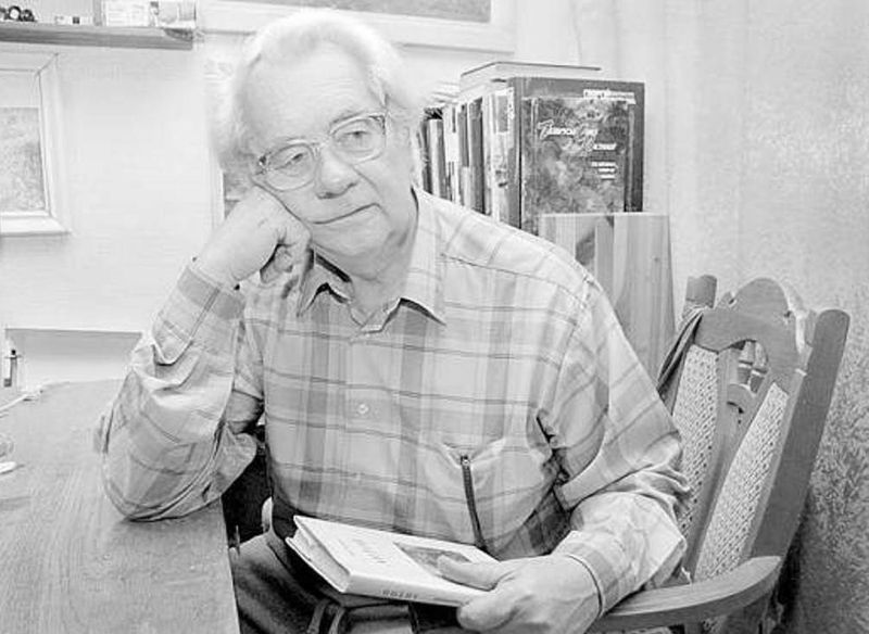 Скончался писатель Виктор Карамазов: какие книги успел написать 