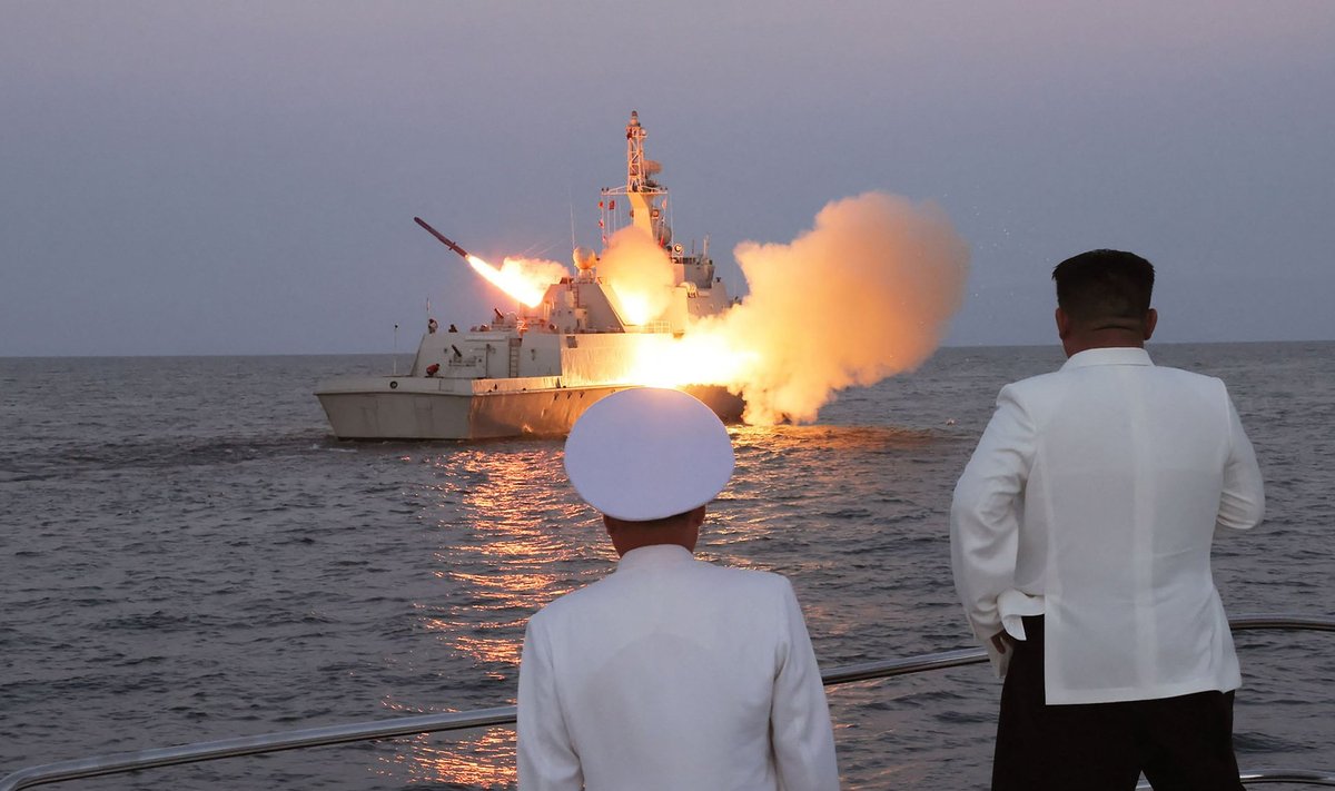 КНДР испытала подводную систему ядерного оружия "Хэиль-5-23" 