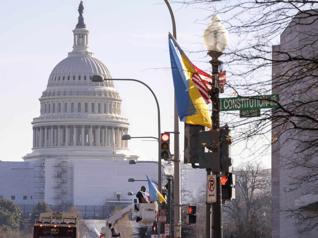 Вложив 200 млрд в помощь Украине, у США до сих пор нет чёткой стратегии на этот счёт