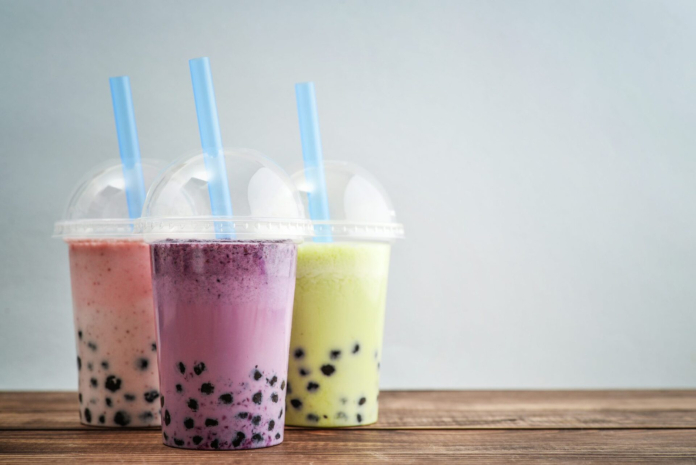 Почему популярный bubble tea может быть опасен для здоровья: ответ специалистов